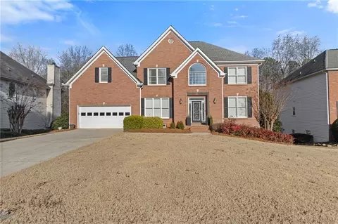 1023 Hawk Creek Trl, Lawrenceville, GA 30043