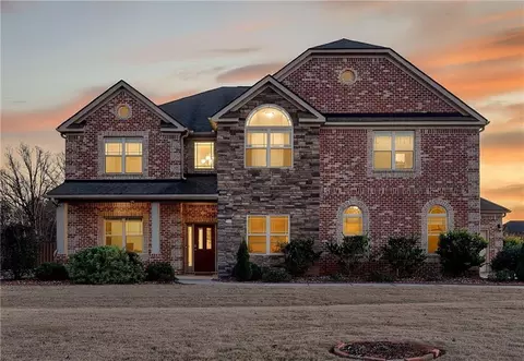 160 Elysian Dr, Fayetteville, GA 30214