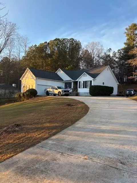 3318 Banks Mountain Dr, Gainesville, GA 30506