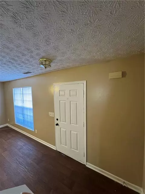 5869 Strathmoor Manor Cir, Lithonia, GA 30058