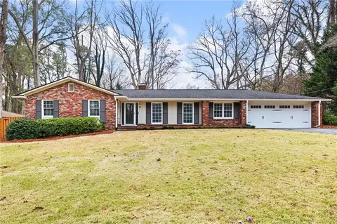 2017 Pine Hill Cir NW, Kennesaw, GA 30144
