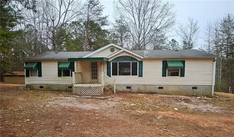 258 Rainey Lake Rd, Buchanan, GA 30113