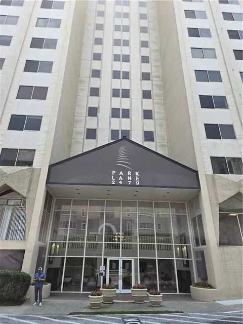 2479 Peachtree Rd NE #902, Atlanta, GA 30305