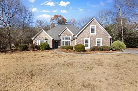 1224 Oakwood Pl, Loganville, GA 30052