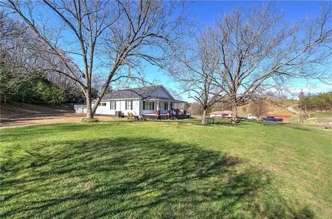 798 Mount Pleasant Rd, Rydal, GA 30171