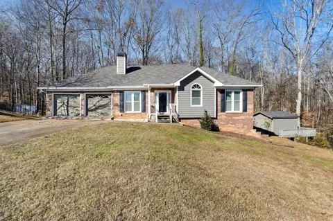 4675 Creek Bluff Dr, Sugar Hill, GA 30518