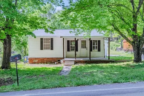 613 Bradley Ave, La Fayette, GA 30728