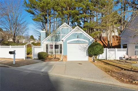 3920 Maple Valley Dr, Cumming, GA 30040