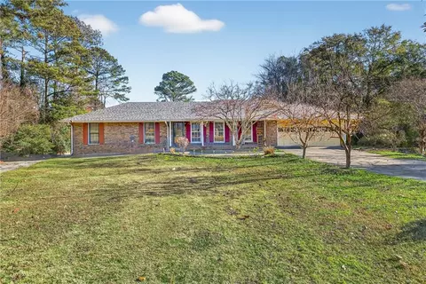6728 Angels Ln, Tucker, GA 30084