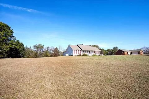 Exterior - 1684 Lovejoy Rd, Hampton, GA 30228 photo 2 of 12