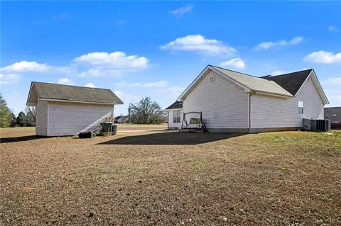 Exterior - 1684 Lovejoy Rd, Hampton, GA 30228 photo 10 of 12