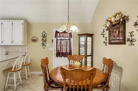 Dining - 1684 Lovejoy Rd, Hampton, GA 30228 photo 1 of 1