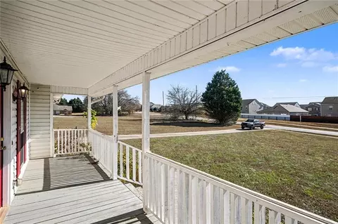 Exterior - 1684 Lovejoy Rd, Hampton, GA 30228 photo 6 of 12