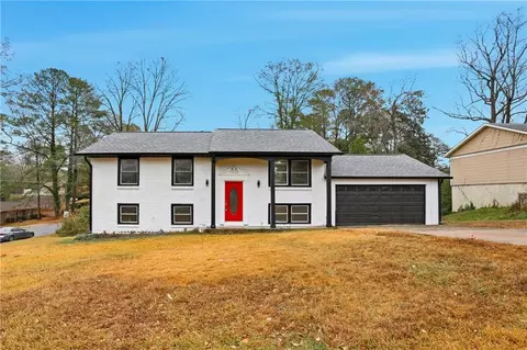 1376 Colony East Cir, Stone Mountain, GA 30083