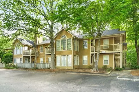 906 Country Park Dr SE, Smyrna, GA 30080