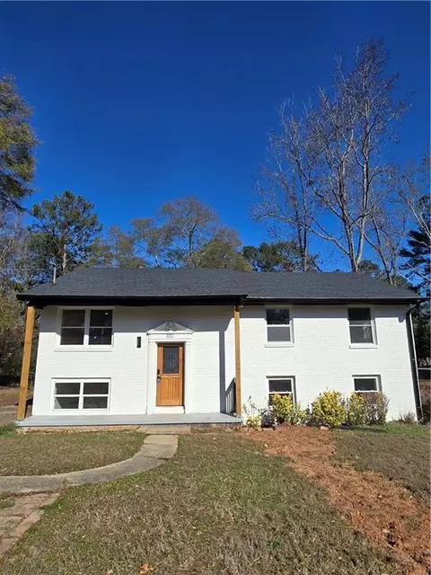 332 W Downing Ct, Jonesboro, GA 30238