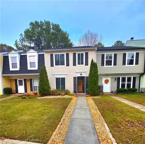 3183 Shadow Walk Ln, Tucker, GA 30084