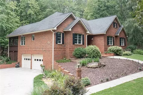 5885 W Chapel Hill Rd, Douglasville, GA 30135