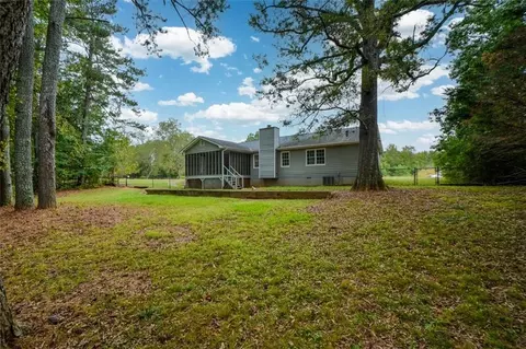 Exterior - 2895 Fairview Rd, Covington, GA 30016 photo 10 of 12