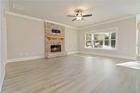 Living - 2433 Waterside Dr, Monroe, GA 30655 photo 2 of 5