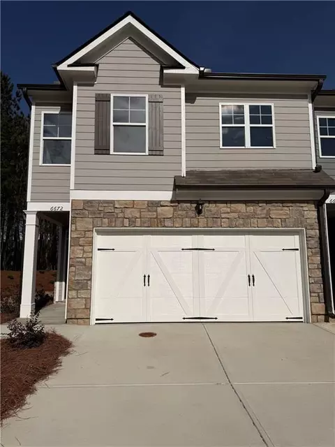 6672 Parsons St, Flowery Branch, GA 30542