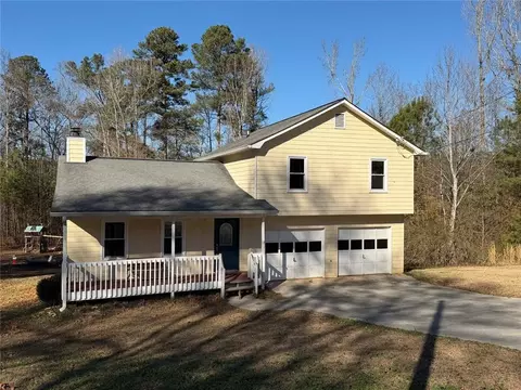 51 White Path Dr, Hiram, GA 30141