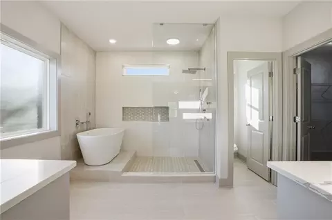 Bath - 230 Barcelona Dr, Covington, GA 30016 photo 2 of 4