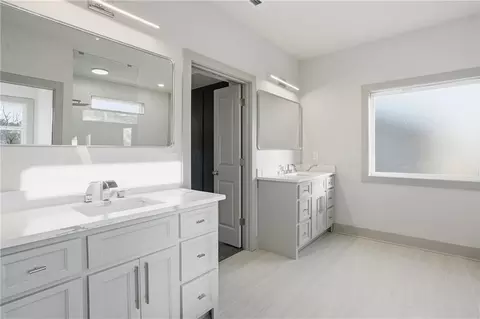 Bath - 230 Barcelona Dr, Covington, GA 30016 photo 1 of 4