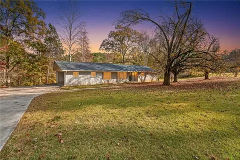 3150 Stonewall Tell Rd, Atlanta, GA 30349