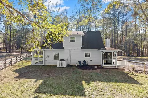 Exterior - 540 Cedar Dr, Covington, GA 30016 photo 8 of 15