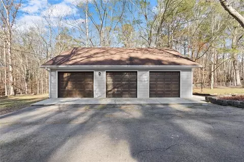 Exterior - 540 Cedar Dr, Covington, GA 30016 photo 7 of 15