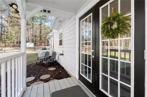 Exterior - 540 Cedar Dr, Covington, GA 30016 photo 5 of 15