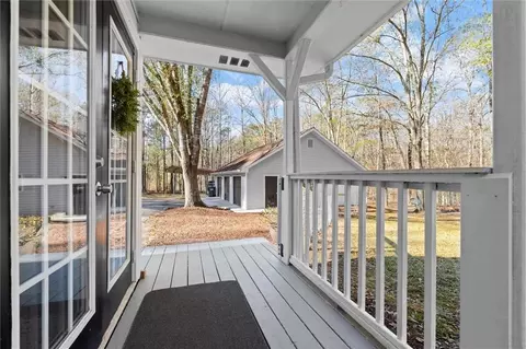Exterior - 540 Cedar Dr, Covington, GA 30016 photo 6 of 15