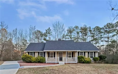 5047 Old Orr Rd, Flowery Branch, GA 30542