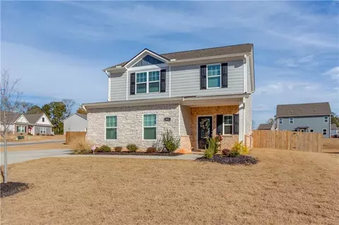 Exterior - 802 Robbie Ln, Monroe, GA 30655 photo 10 of 11