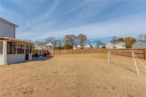 Exterior - 802 Robbie Ln, Monroe, GA 30655 photo 8 of 11