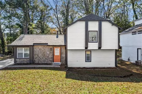 2468 Leslie Brk, Decatur, GA 30035