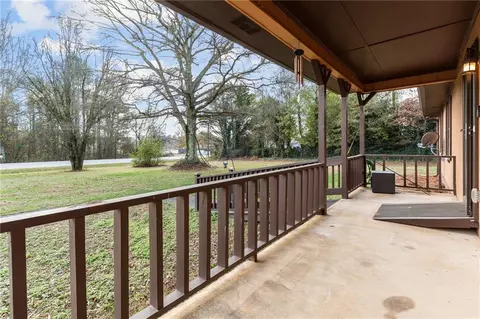 3685 Settingdown Rd, Cumming, GA 30028 photo 5