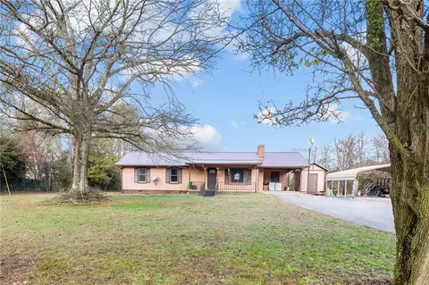 3685 Settingdown Rd, Cumming, GA 30028