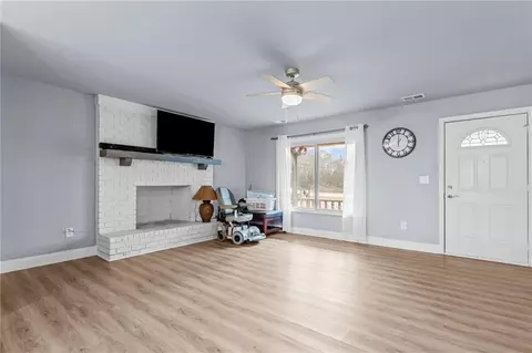 3685 Settingdown Rd, Cumming, GA 30028 photo 7