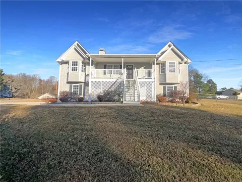 16 Fairview Gln, Dallas, GA 30157