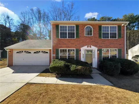 2050 Surrey Trl, Atlanta, GA 30349