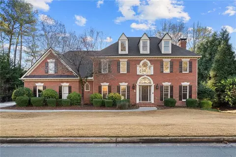 210 Tynebrae Pl, Roswell, GA 30075