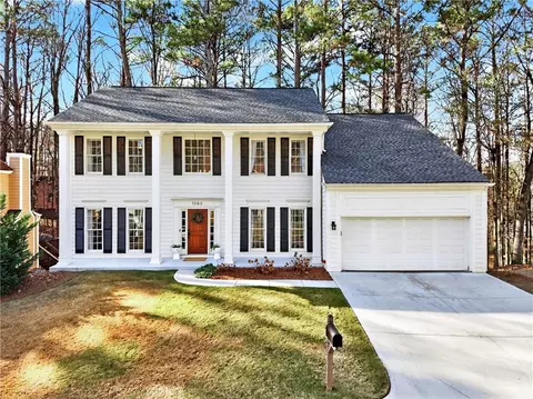 1080 Barrington Landing Ct, Roswell, GA 30076