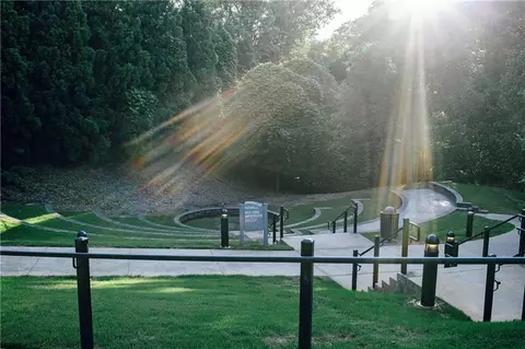 View/Area - 4143 Millstone Park Ln, Gainesville, GA 30504 photo 3 of 4