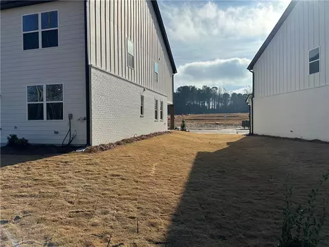 Exterior - 4143 Millstone Park Ln, Gainesville, GA 30504 photo 5 of 27