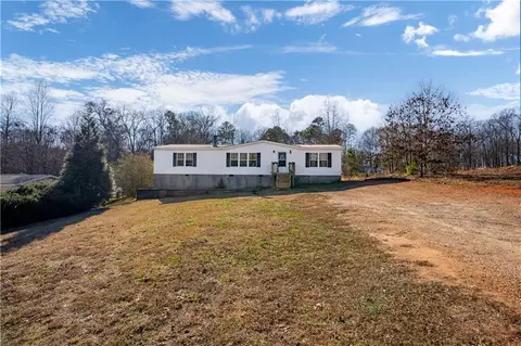 6688 Lookout Ct, Lula, GA 30554