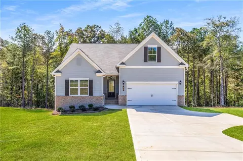34 Cooper Dr, Mansfield, GA 30055