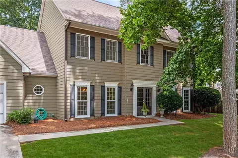 1895 Bridle Ridge Trce, Roswell, GA 30075