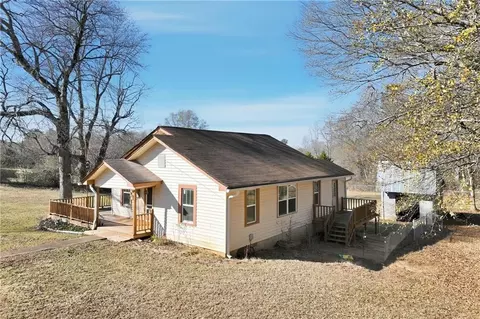 4052 Sutton Rd, Gainesville, GA 30506